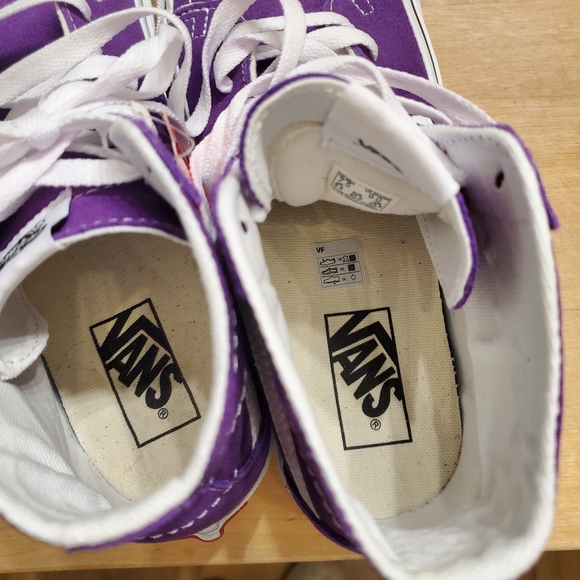 Women's Van's Sk8-Hi purple and white size 9, men's size 7.5 - Picture 6 of 9